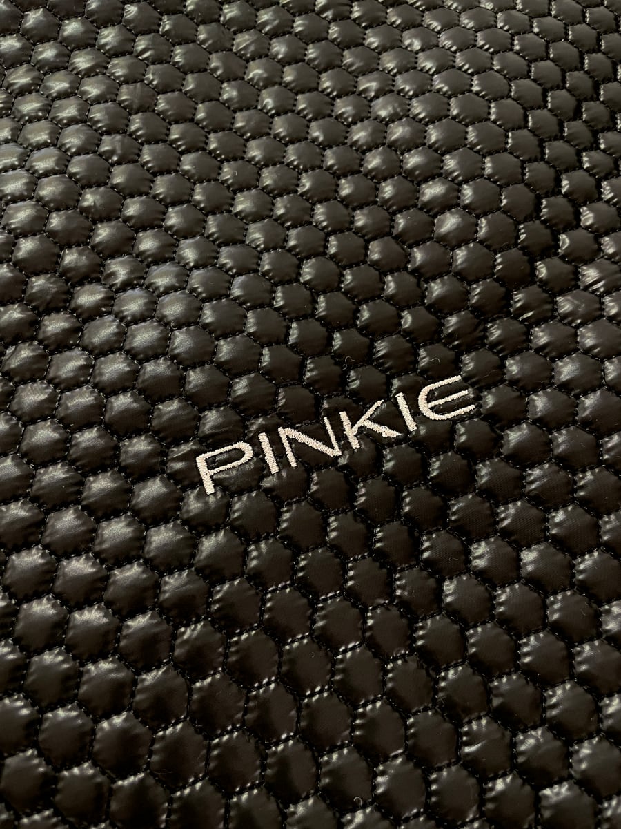 kliknutít zobrazíte maximální velikost obrázku Beindecke Pinkie Black Comb Easy